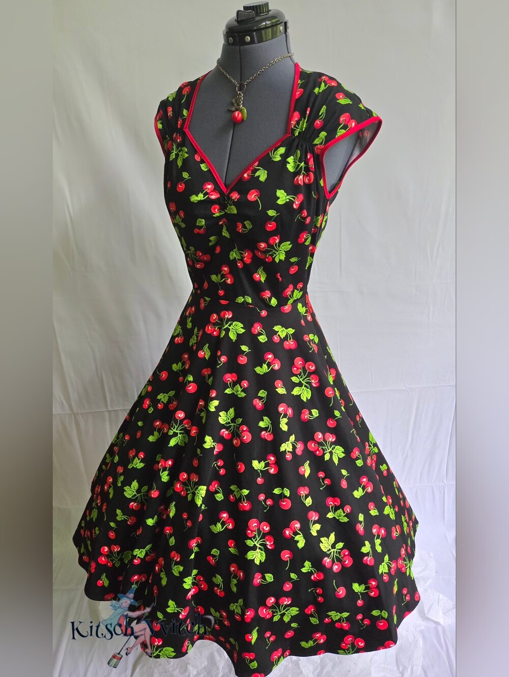 🍒Cherry Print Heidi Swing Dress By Pinup Couture - M- Size 8 Like New - Picture 3 of 7